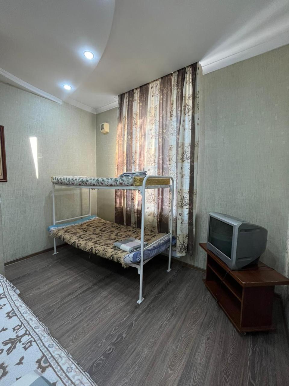 Apartments On Mustafa Ozturk Almaty Rom bilde