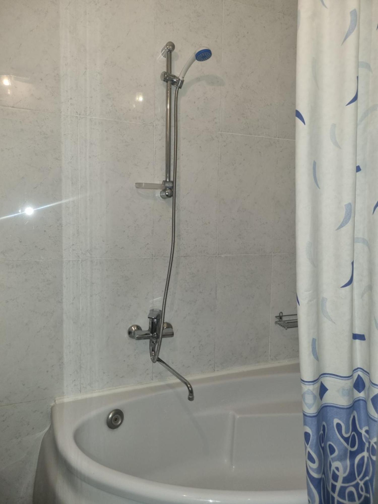 Apartments On Mustafa Ozturk Almaty Rom bilde